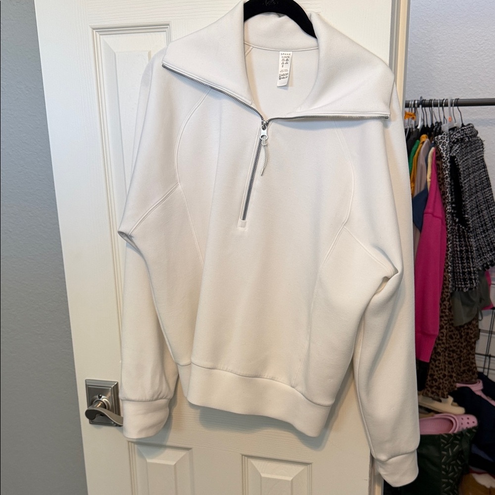 SPANX Women’s Cream Zip-Up Sweater